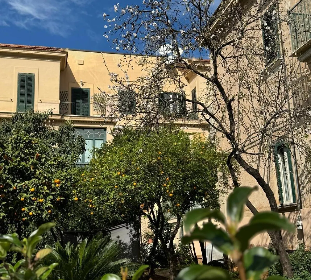Matteotti Living And Garden Apartment Palermo Italy